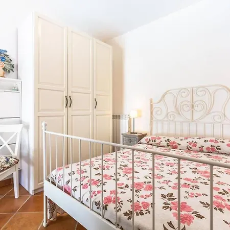Casa vacanze Casa Con Piscina Tra Borgo E Campagna *